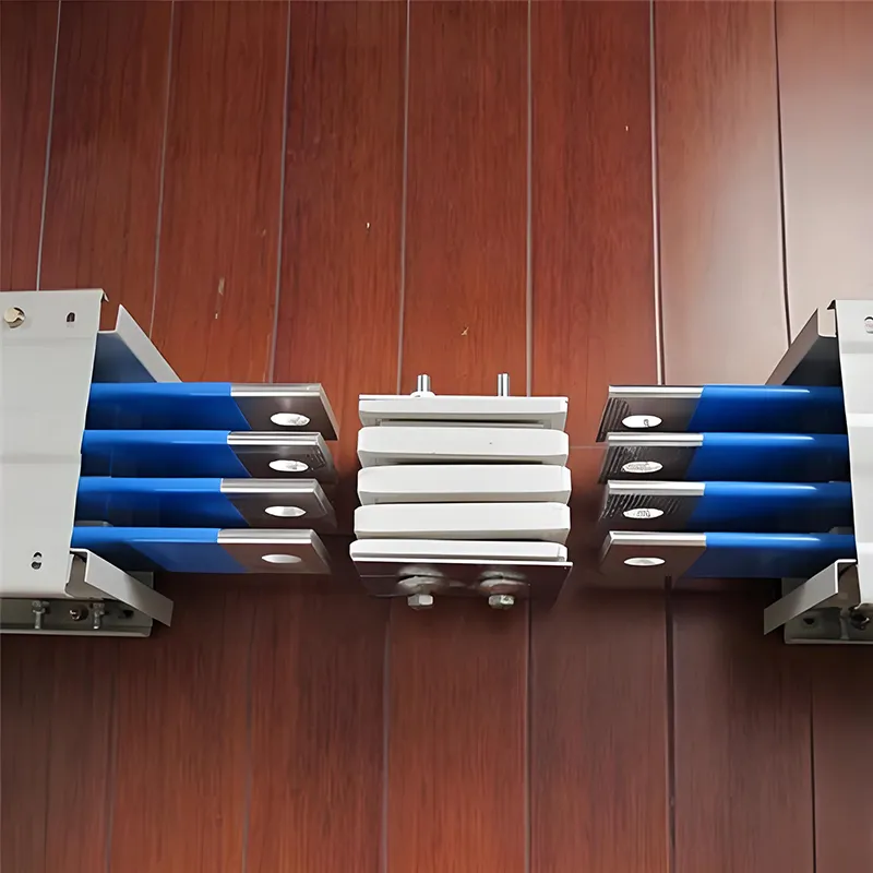 2000A õhuisolatsiooniga bussitee