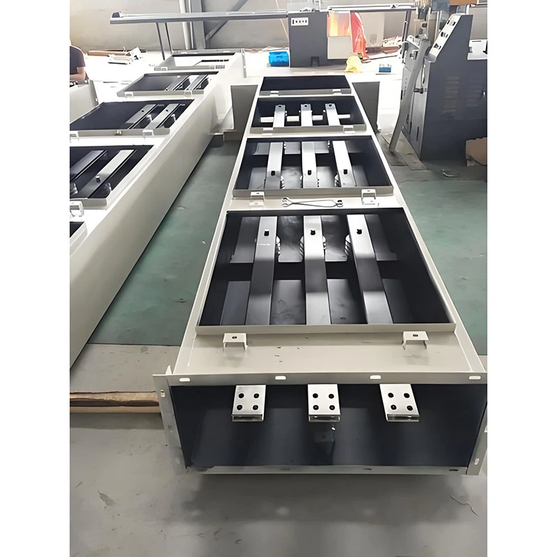 Terasest suletud kõrgepinge bussikanal